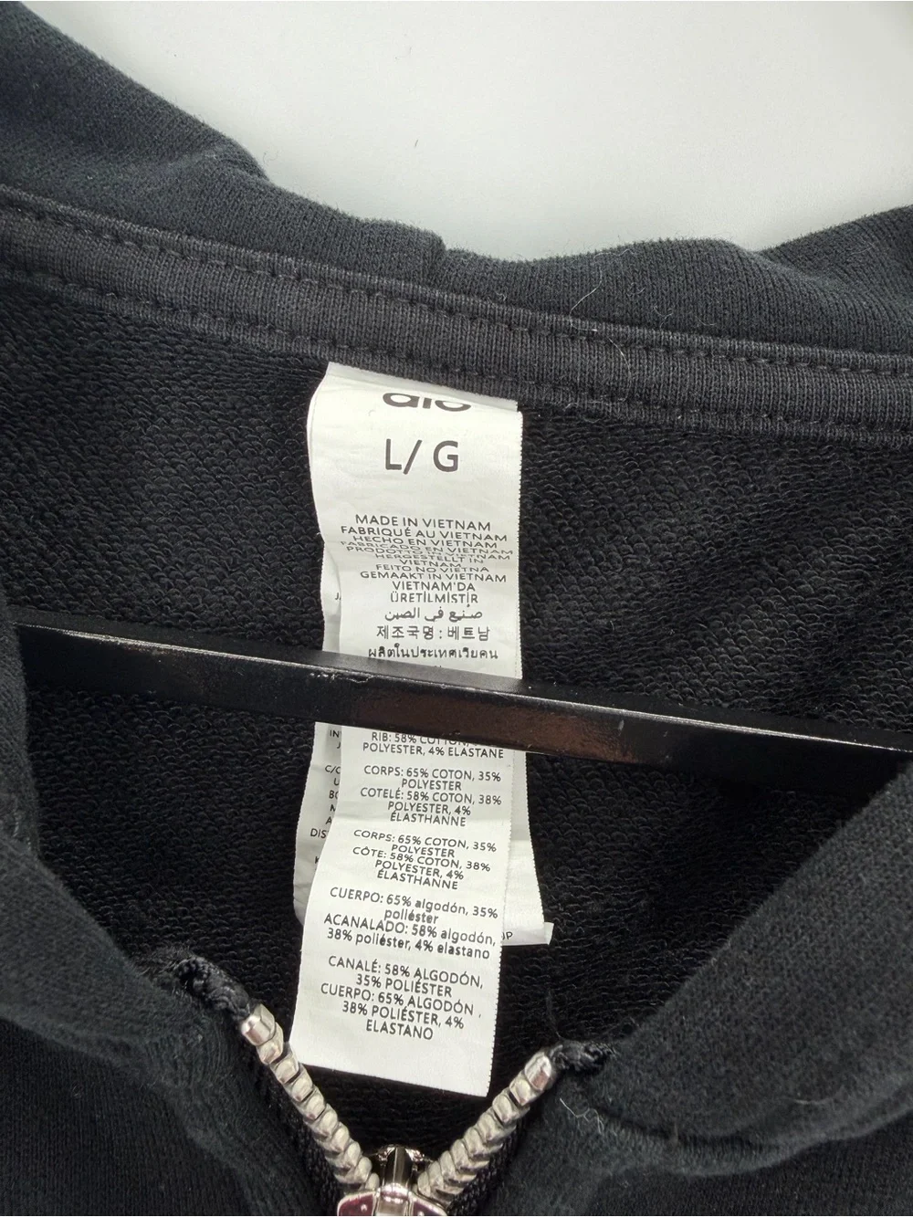 Alo Yoga Sweet Escape Cropped Zip Up Hoodie In Black